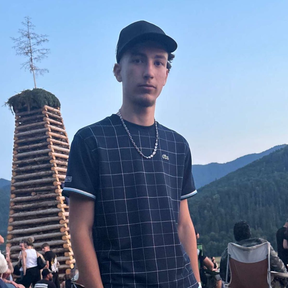 <strong>Luca K.</strong>